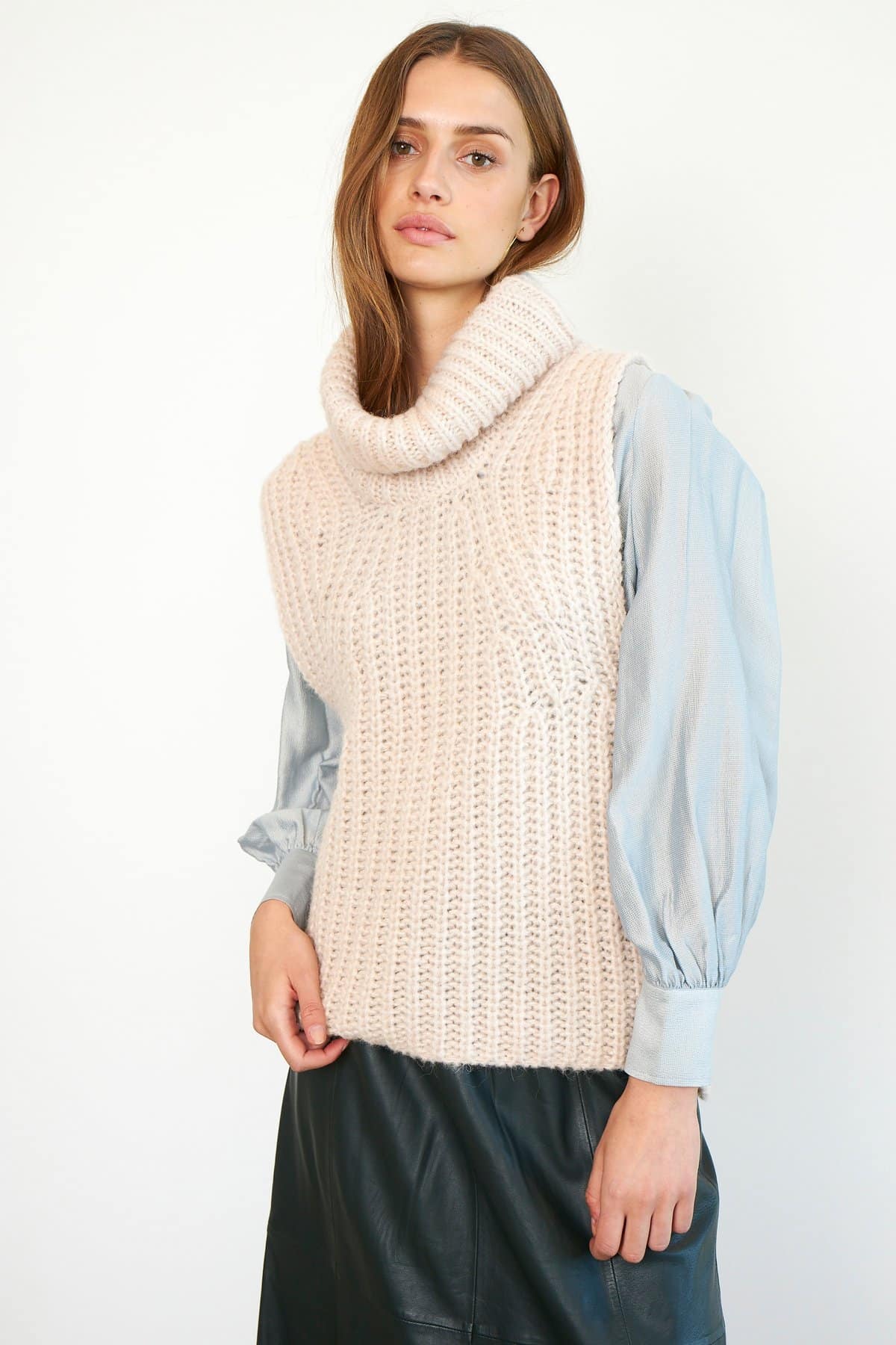 Margareta Concept Store | Ivory Knit Vest